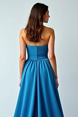 Blaues Trägerloses Langes Satin Hochzeitsgastkleid in A-Linie mit Schlitz
