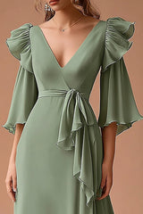Dusty Sage Chiffon V-Ausschnitt Rüschen A-Linie Ballkleid