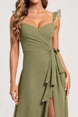 Olive Langes Chiffon Brautjungfernkleid in A-Linie mit Rüschen und Schlitz