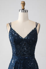 A-Linie marineblaues Spaghettiträger langes Ballkleid mit Schlitz