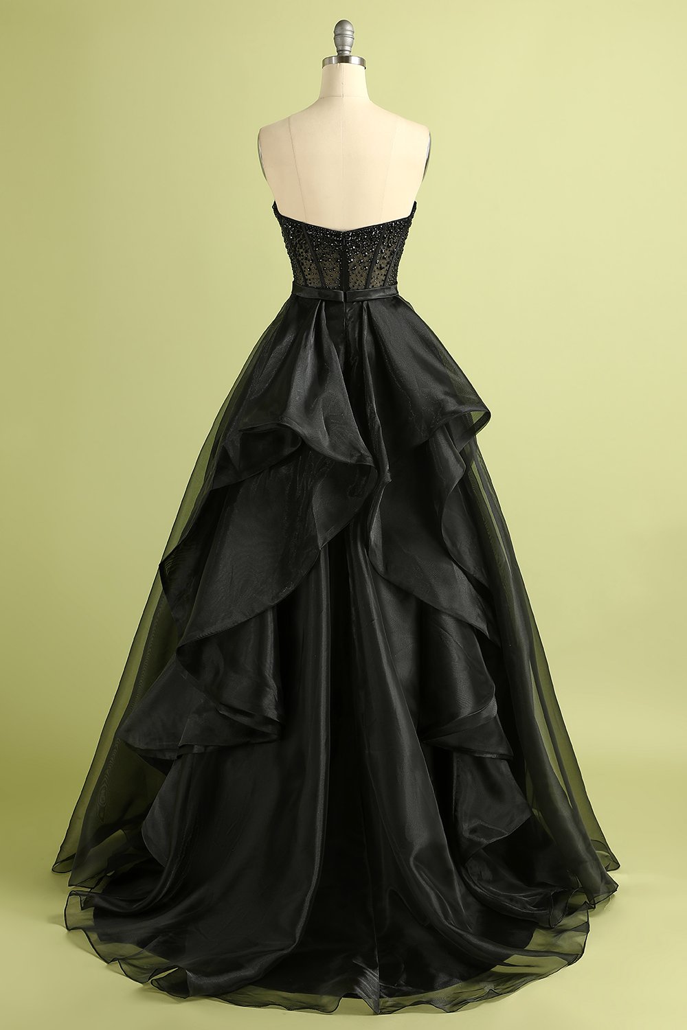 A-Linie Herzausschnitt Schwarzes Trägerloses Ballkleid