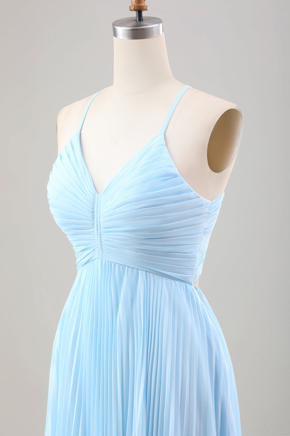 Himmelblaues A-Linie Plissee Chiffon Hochzeitsgastkleid