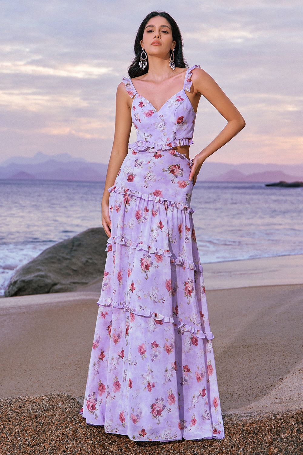 Schulterfreies A-Linie Brautjungfernkleid aus geblümtem Chiffon