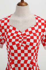 A Linie Rot kariertes Vintage Kleid aus den 1950er Jahren mit kurzen Ärmeln