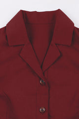 Einfaches burgunderrotes Vintage Kleid mit Reversausschnitt aus den 1950er Jahren