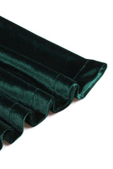 Dunkelgrünes Samtkleid mit V-Ausschnitt und Rüschen aus den 1950er Jahren