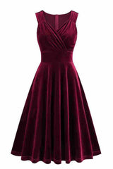 Burgundy kurzes A-Linie Vintage Kleid aus den 1950er Jahren mit V-Ausschnitt
