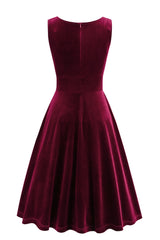 Burgundy kurzes A-Linie Vintage Kleid aus den 1950er Jahren mit V-Ausschnitt