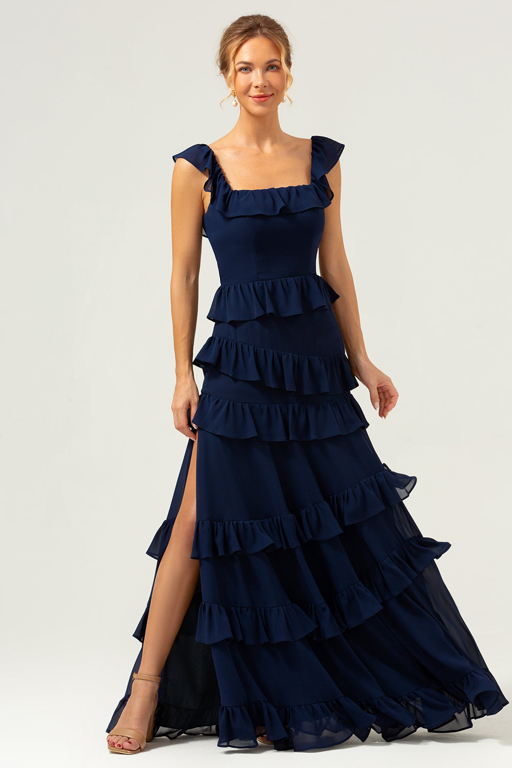 A-Linie Gestuftes Chiffonkleid mit quadratischem Ausschnitt Langes dunkelblaues Brautjungfernkleid
