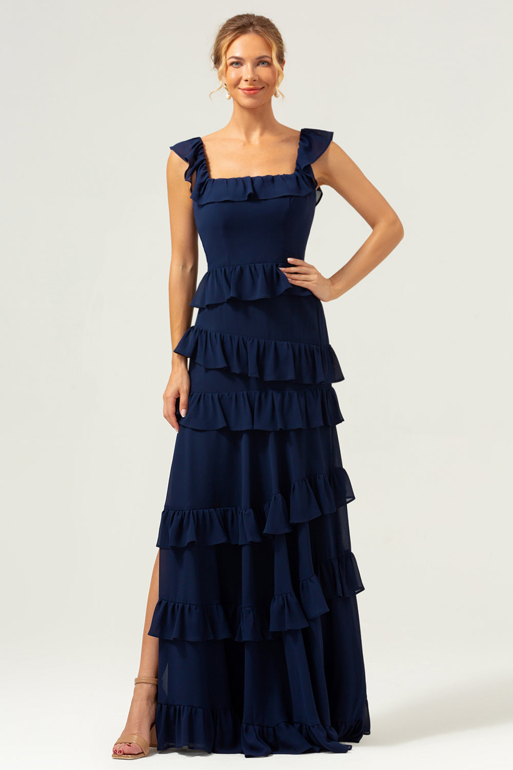 A-Linie Gestuftes Chiffonkleid mit quadratischem Ausschnitt Langes dunkelblaues Brautjungfernkleid