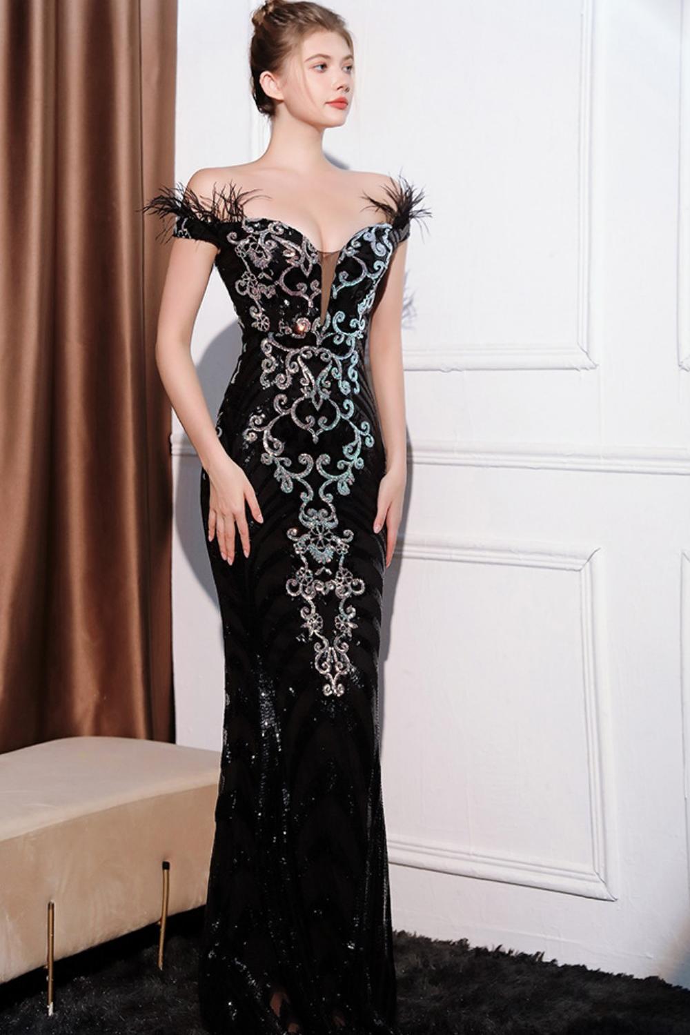 Glitzer Schwarze Meerjungfrau Schulterfrei Langes Ballkleid mit Feder