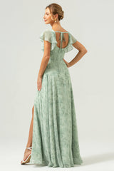 Dusty Sage Langes Brautjungfernkleid mit quadratischem Ausschnitt und bedruckter Blume mit Schlitz