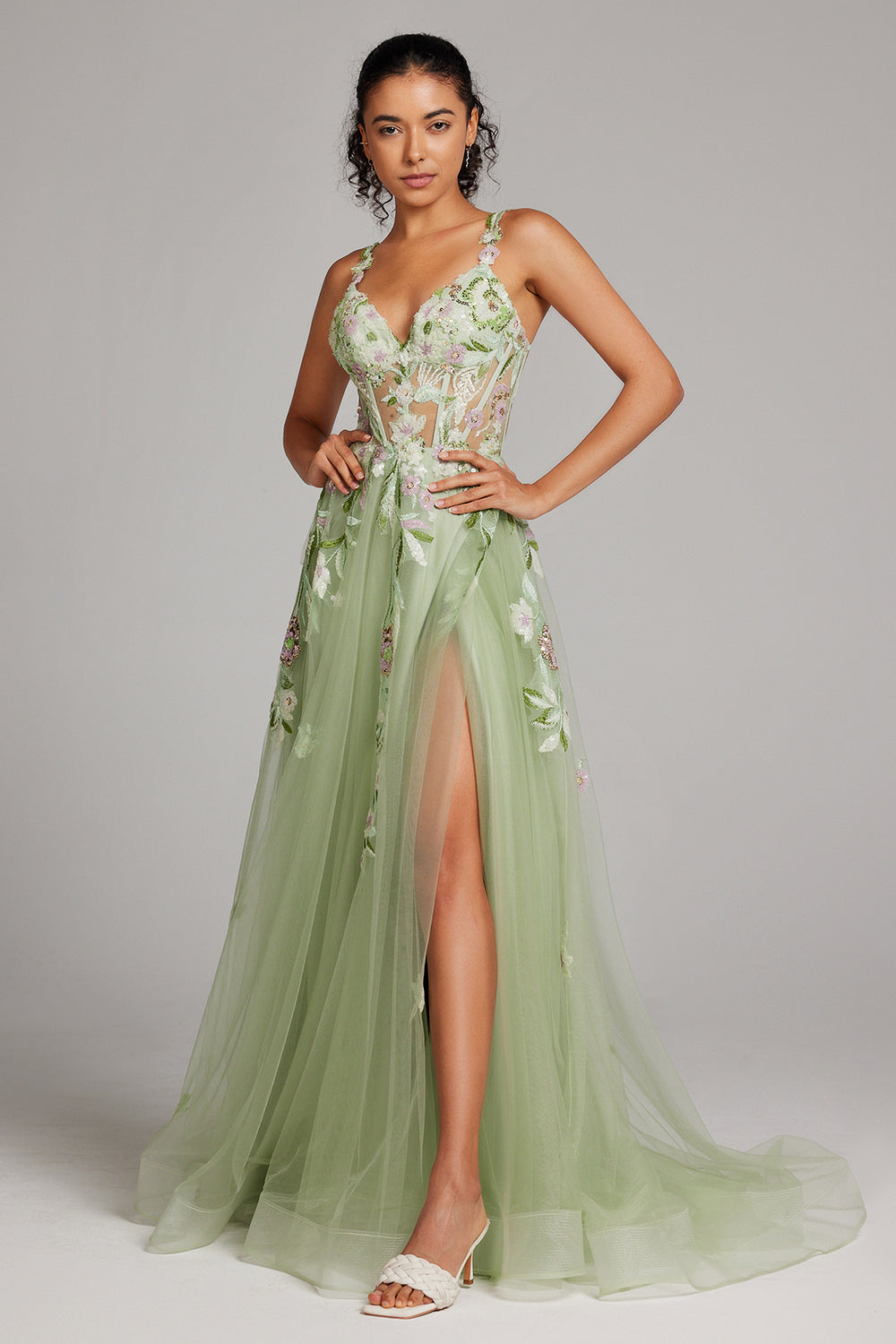 Grünes A-Linie Spaghettiträger Appliziertes Langes Tüll Ballkleid