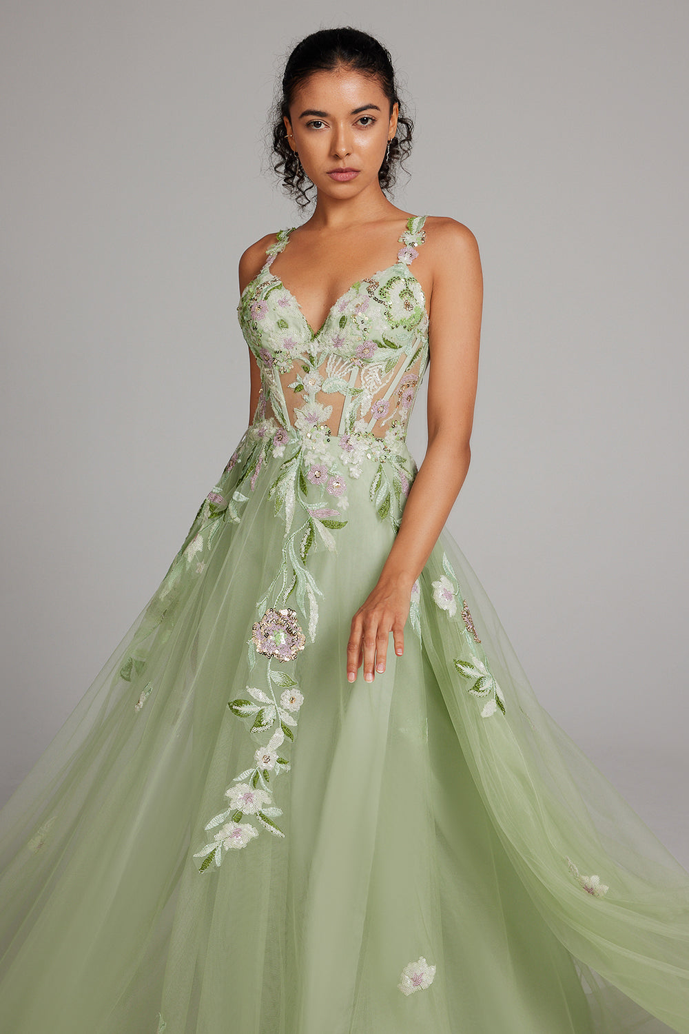 Grünes A-Linie Spaghettiträger Appliziertes Langes Tüll Ballkleid