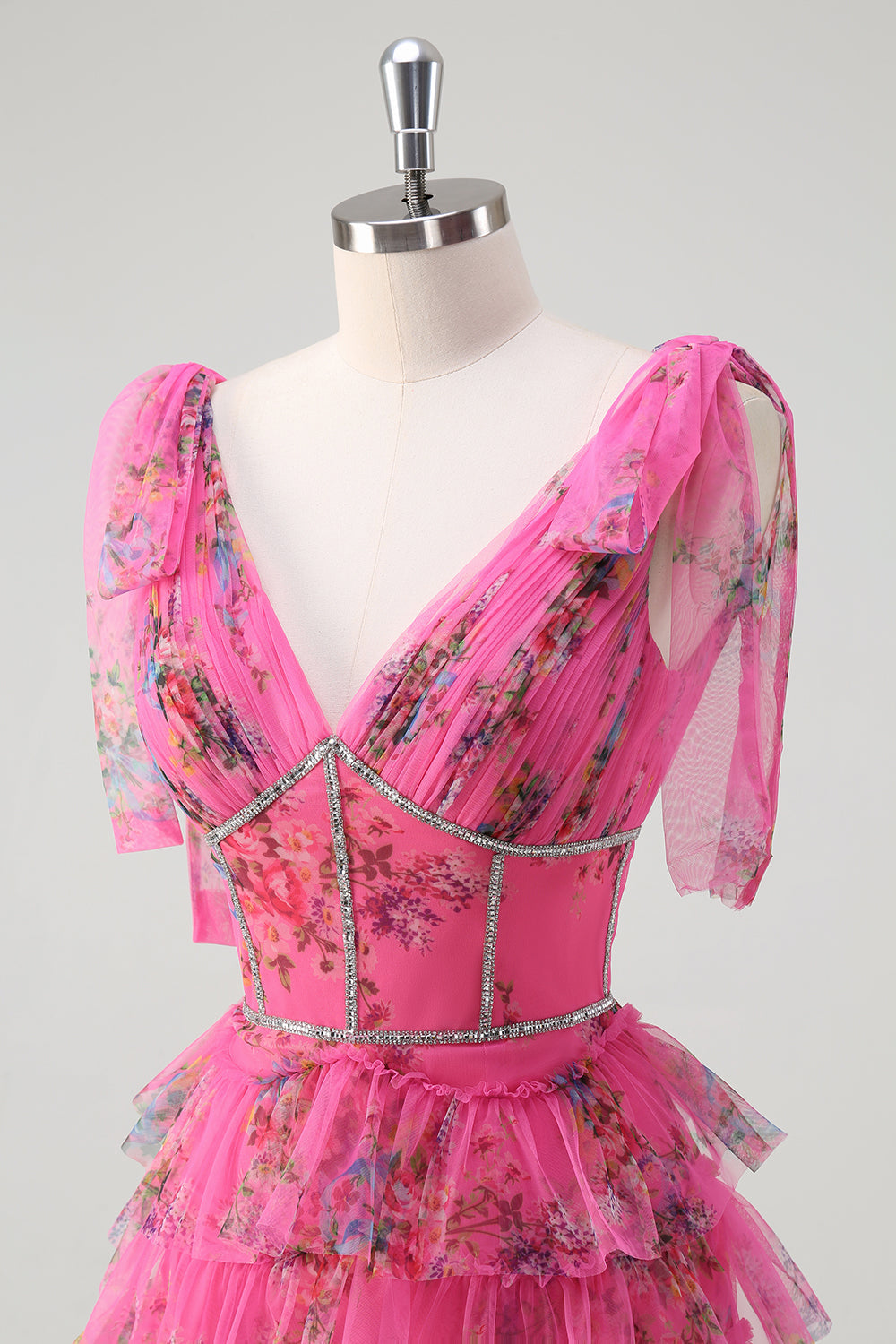 Fuchsia V-Ausschnitt Ballkleid mit Rüschen und Schlitz