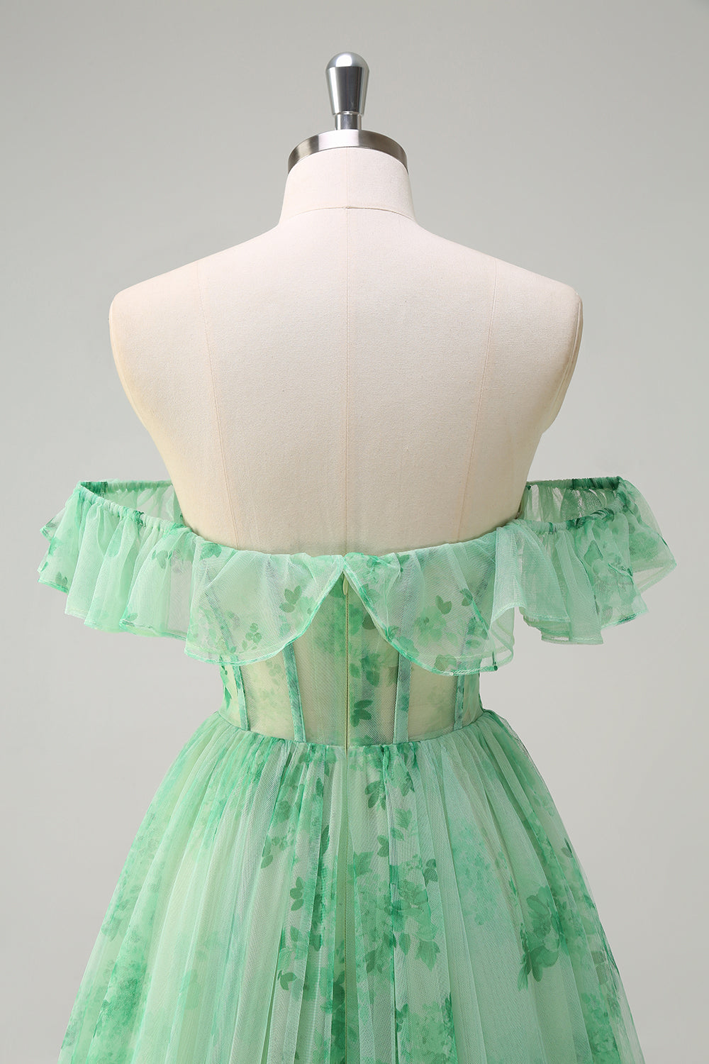 Grünes schulterfreies Druck Ballkleid mit Rüschen und Schlitz