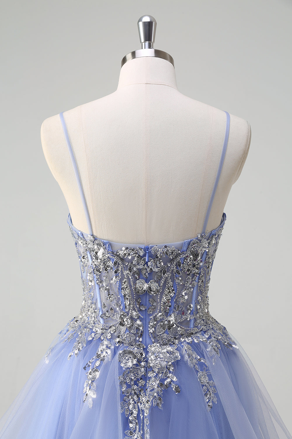 Glitzerndes Pailletten Hellblaues A-Linie Spaghettiträger Langes Ballkleid mit Rüschen