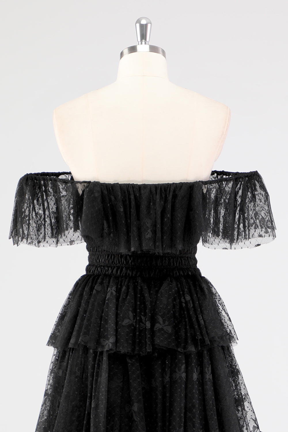 A Linie Schwarzes Gestuftes Ballkleid mit quadratischem Ausschnitt