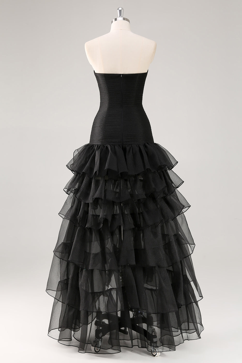 Schwarzes Trägerloses Gestuftes Tüll Ballkleid mit Rüschen