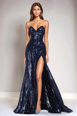 Glitzerndes Pailletten Meerjungfrau Marineblaues Trägerloses Abendkleid mit Schlitz