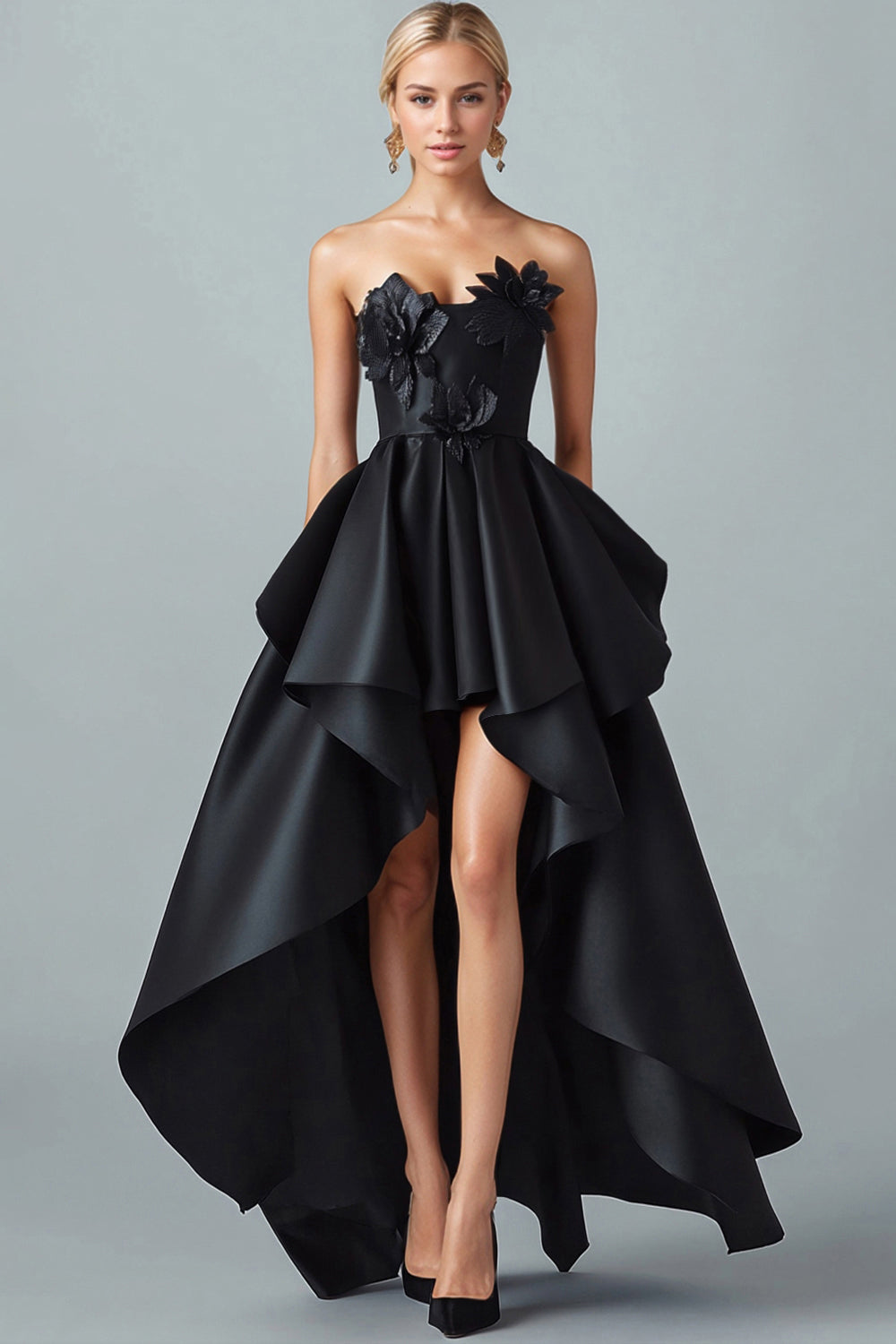 Glitzerndes Schwarzes Hi-Low Trägerloses 3D-Blumen Satin Partykleid in A-Linie mit Rüschen
