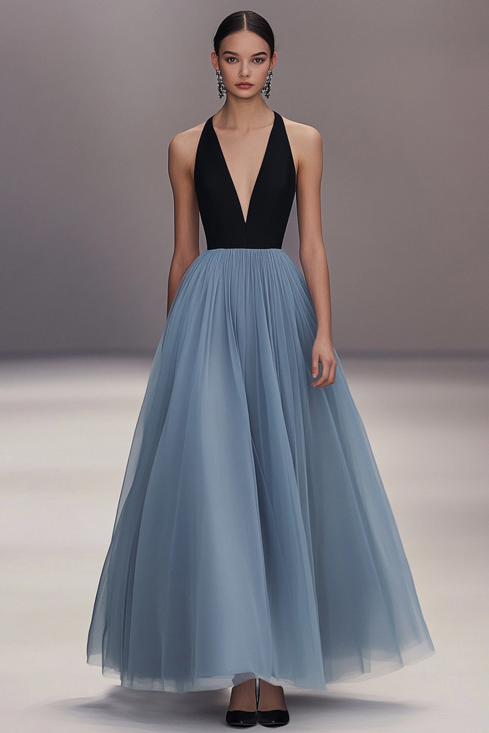 Schwarzes Blaues Langes Ballkleid aus Plissiertem Tüll mit V-Ausschnitt