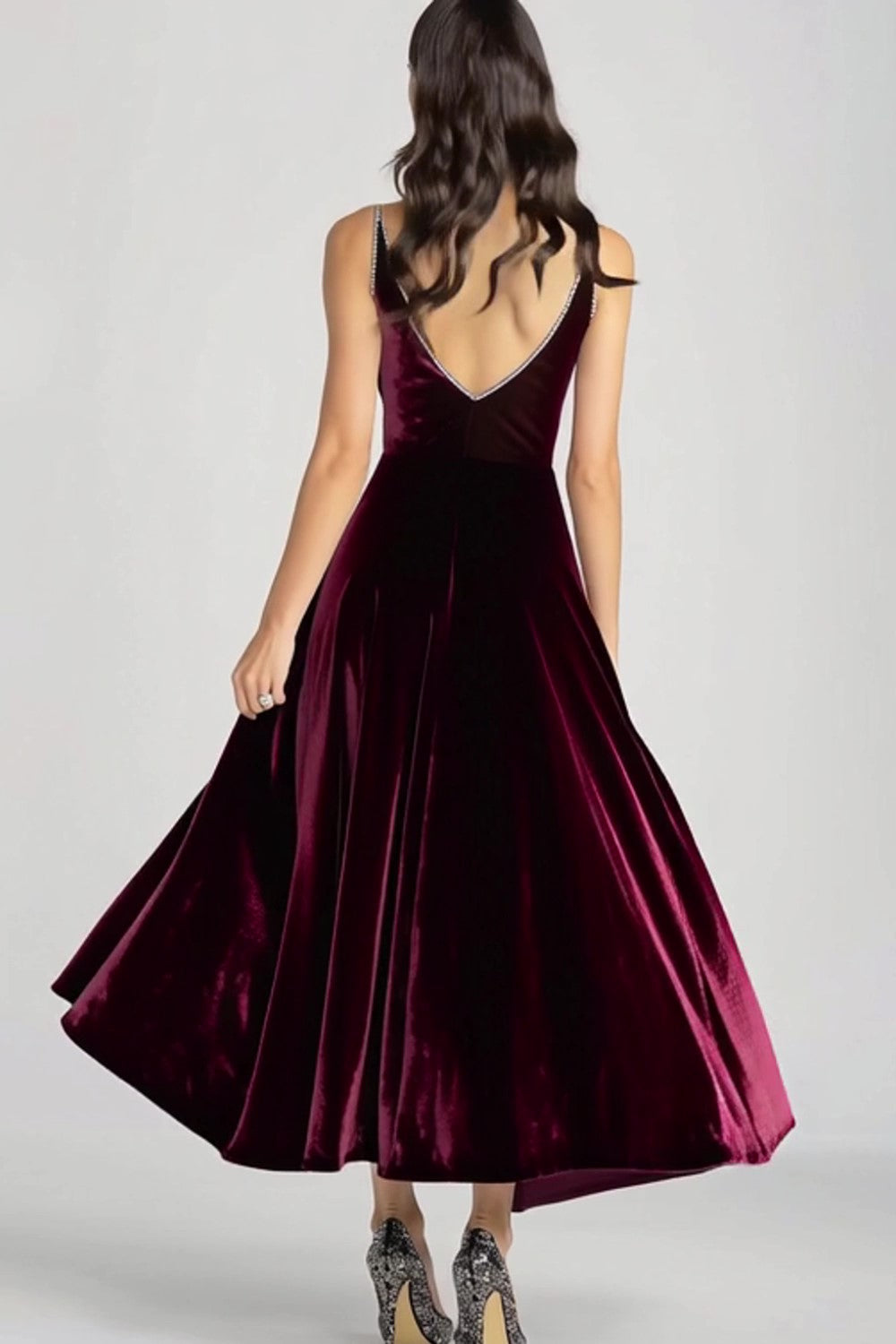 Burgunderrotes Spaghettiträger V-Ausschnitt Samt Ballkleid