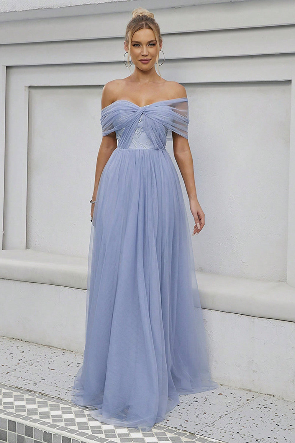 Blaues Tüll schulterfreies A-Linie Abendkleid