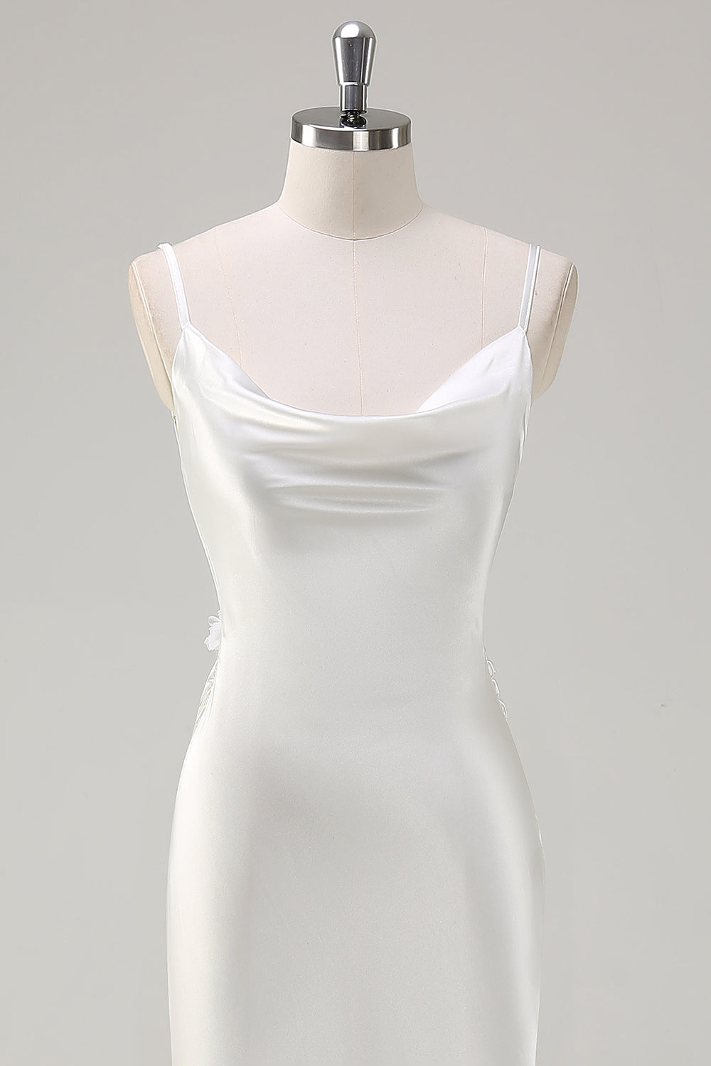Weißes Rückenfreies Ballkleid aus Satin mit Wasserfallausschnitt