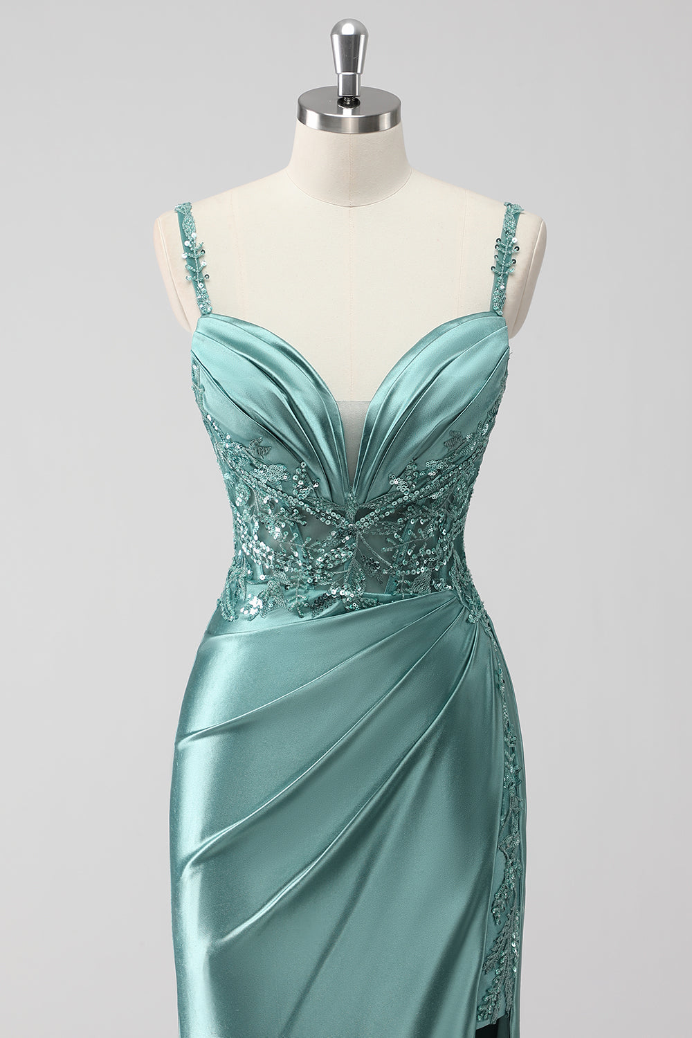 Grünes Pailletten Meerjungfrauen Satin Langes Ballkleid mit Rüschen und Schlitz