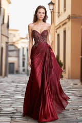 Burgundy Satin Herzausschnitt Ballkleid mit Stickerei