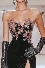 Schickes Schwarzes Herzausschnitt Meerjungfrau Applikation Satin Langes Ballkleid mit Schlitz
