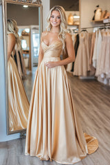 Schickes Goldenes Herzausschnitt A-Linie Gerafftes Langes Ballkleid aus Satin