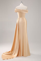 Langes Champagner Abendkleid mit einer Schulter und Falten