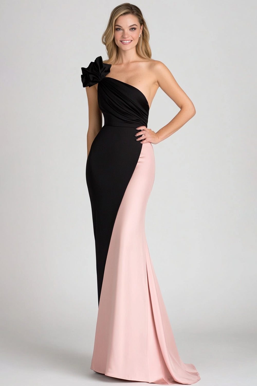 Schwarz&Blush Eine Schulter Gerafftes Satin Galakleid
