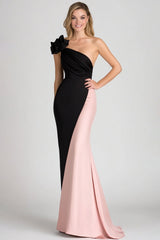 Schwarz&Blush Eine Schulter Gerafftes Satin Galakleid