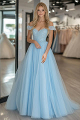 Spitze Tüll A Linie Himmelblaues Schulterfreies Ballkleid