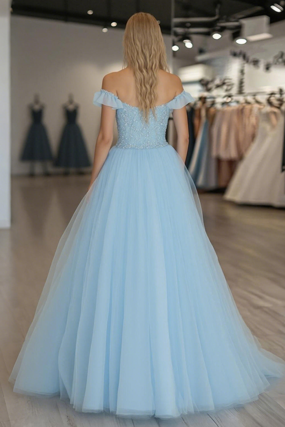 Spitze Tüll A Linie Himmelblaues Schulterfreies Ballkleid