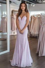 Trägerloses Lila Etui Ballkleid mit Spitzenapplikationen