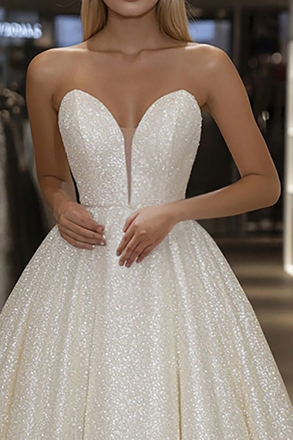 Glitzerndes Elfenbein A-Linie Herzausschnitt Langes Ballkleid