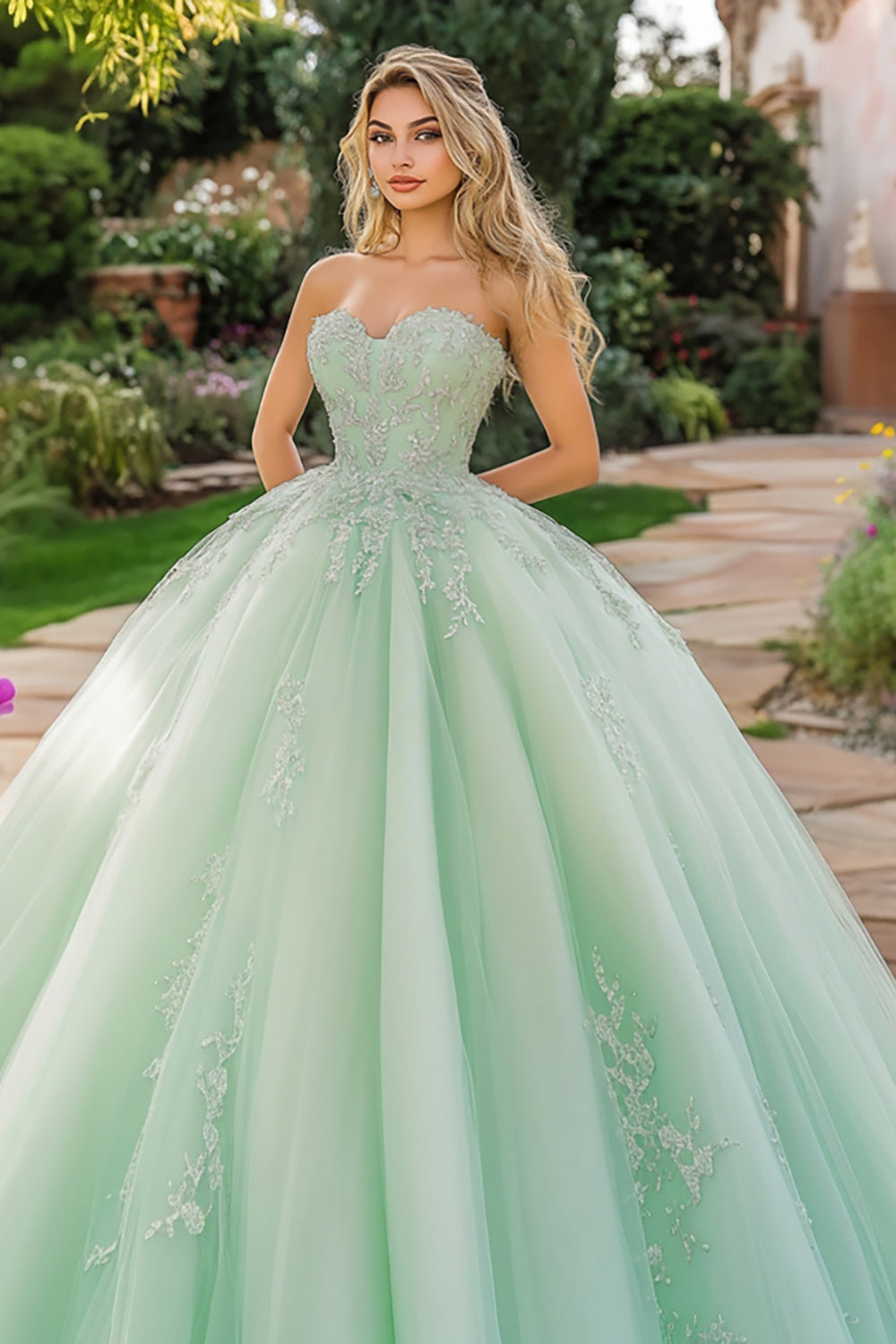 Mint Ballkleid Tüll Herzausschnitt Quinceanera Kleid mit Applikationen
