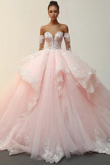 Prinzessin Rosa Ballkleid Trägerloses Rüschen Applikationen Tüll Quinceanera Kleid mit abnehmbaren Ärmeln