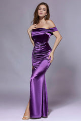 Dunkelblaues Mermaid Schulterfreies Plissiertes Ballkleid aus Satin