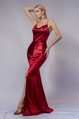 Burgundy Meerjungfrauen Neckholder Gerafftes Langes Ballkleid mit Schlitz