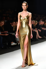 Metallisches Goldenes Ballkleid mit Spaghettiträgern und hohem Schlitz