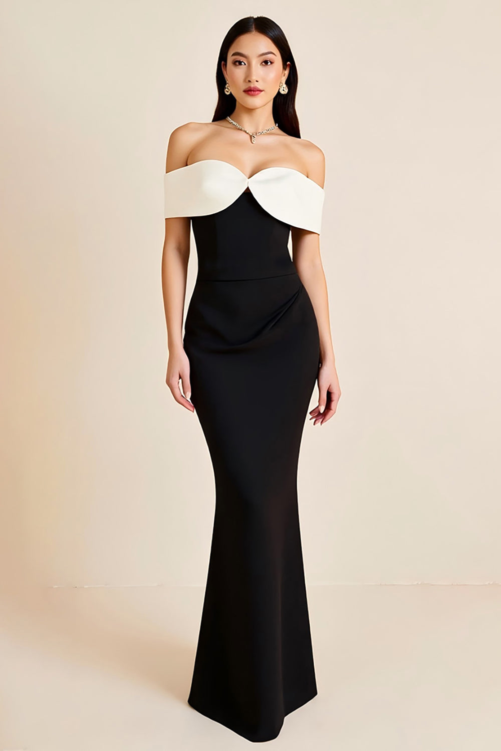 Mermaid Schulterfreies Satin Langes Schwarzes Krawattenkleid