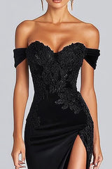 Schwarzes Schulterfreies Satin Meerjungfrauen Ballkleid mit Schlitz