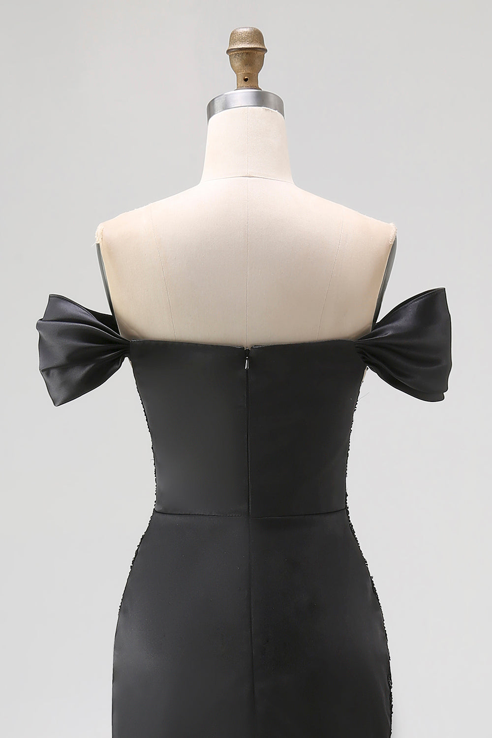 Schwarzes Schulterfreies Satin Meerjungfrauen Ballkleid mit Schlitz