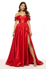 Schulterfreies Gerafftes A-Linie Ballkleid mit Schlitz