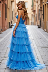 Himmelblaues A-Linie Stufen Ballkleid mit Schlitz
